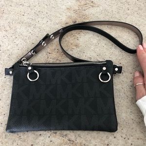NWOT Michael Kors Adjustable Belt Bag Wallet Sz M Black